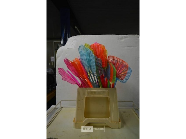 ±50 vliegenmeppers - afbeelding 2 van  2