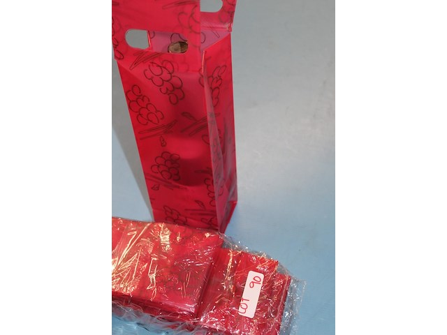 50 x plastiek geschenkzak voor wijnfles - afbeelding 2 van  2