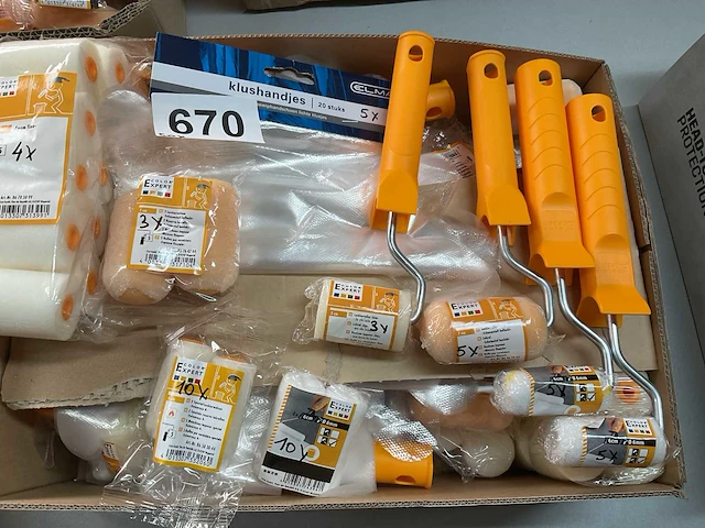 50 x schildersgereedschap - afbeelding 1 van  11