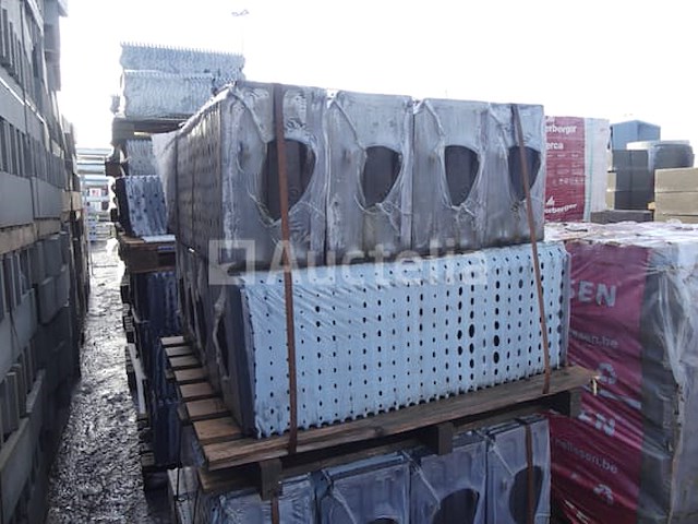 500 monier halfvlakte tegels - afbeelding 4 van  7