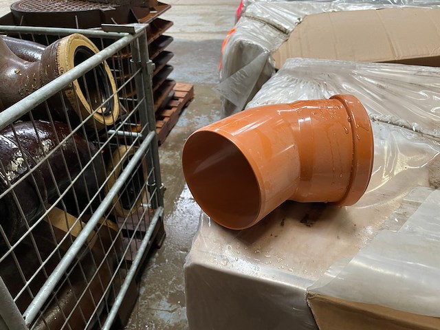 50x pvc bocht - afbeelding 1 van  4