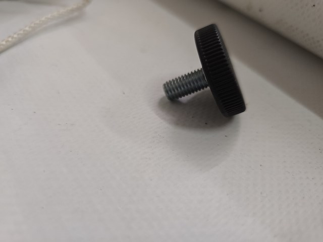 50x stelvoetjes zwart rond ø 32x9 | m 8x20/17 kartelrand - afbeelding 5 van  5