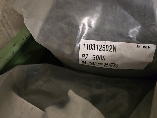 50x stoelpootdop vierkant 20mm - afbeelding 3 van  3