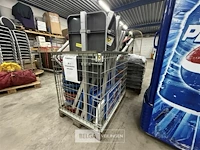 ± 50x verkeersborden + voeten - afbeelding 5 van  7