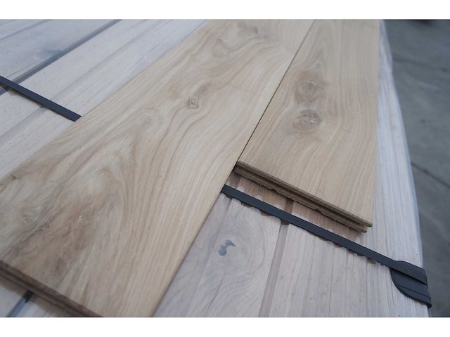 51,20 m² massief eiken parket 20mm - afbeelding 1 van  7