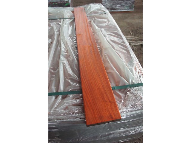 51,80 m² padouk terrasplanken 21mm - afbeelding 3 van  6