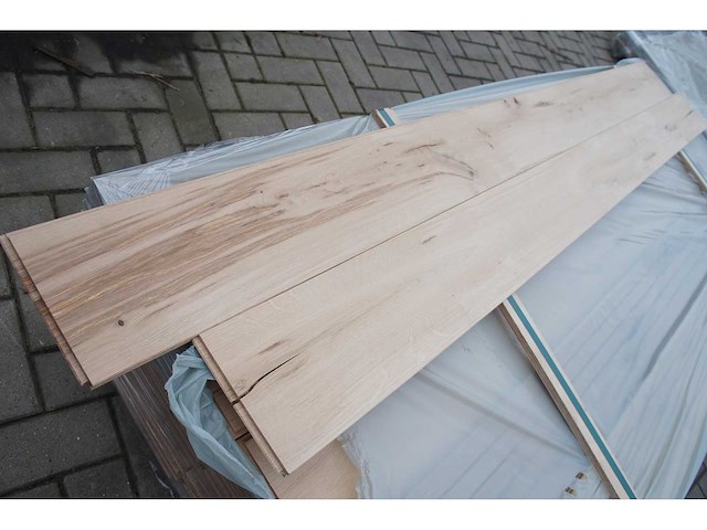 52,49 m² massief eiken parket 15mm - afbeelding 1 van  6