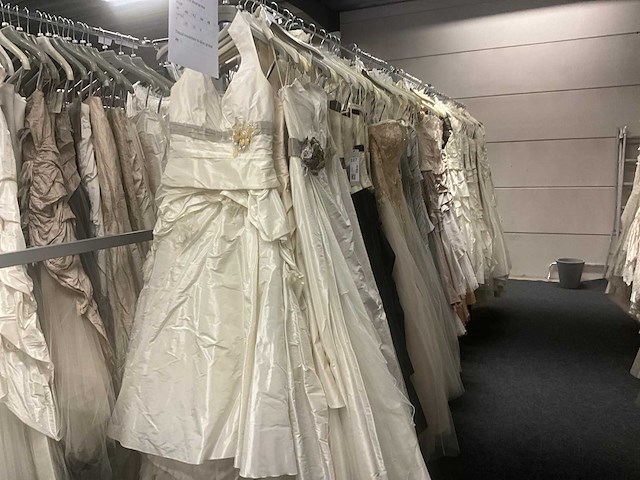 53 linea raffaelli diverse bruidsjurken (totaalprijs) - afbeelding 1 van  30