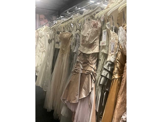 53 linea raffaelli diverse bruidsjurken (totaalprijs) - afbeelding 22 van  30