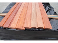 5,34 m² padouk gevelbekleding - afbeelding 1 van  4