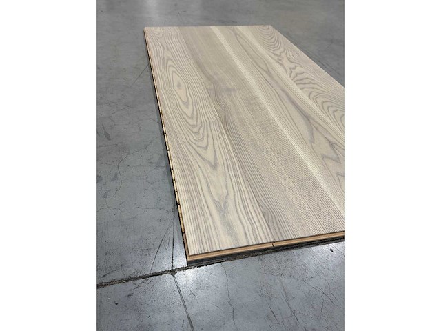 53,46 m2 eiken meerlagen parketvloer 251 - afbeelding 2 van  3