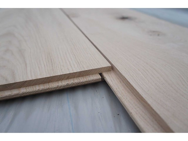 54 m² eiken planchetten 20mm - afbeelding 1 van  6