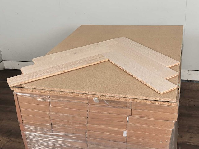 54 m2 parket eiken visgraat multiplank - 660 x 110 x 14 mm - afbeelding 4 van  4
