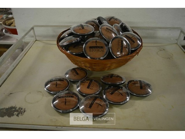 ±54 powder coppact - afbeelding 1 van  3