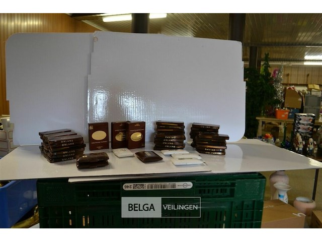 ±54 st vintage oogschaduw - afbeelding 1 van  5