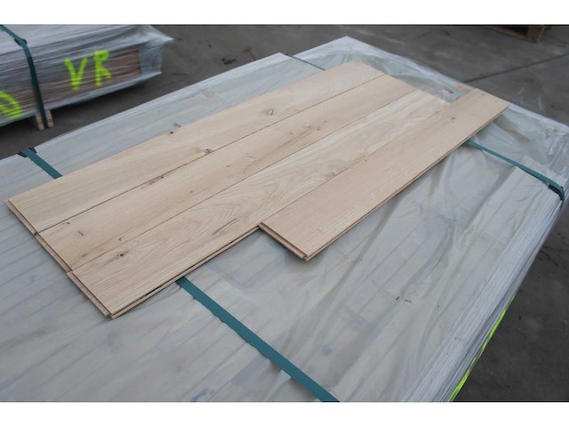 54,62 m² massief eiken parket 15mm - afbeelding 1 van  6