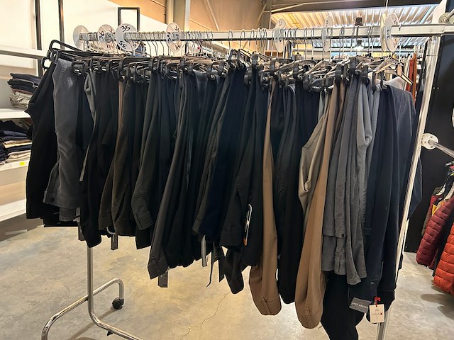 55 herenbroeken - afbeelding 1 van  5