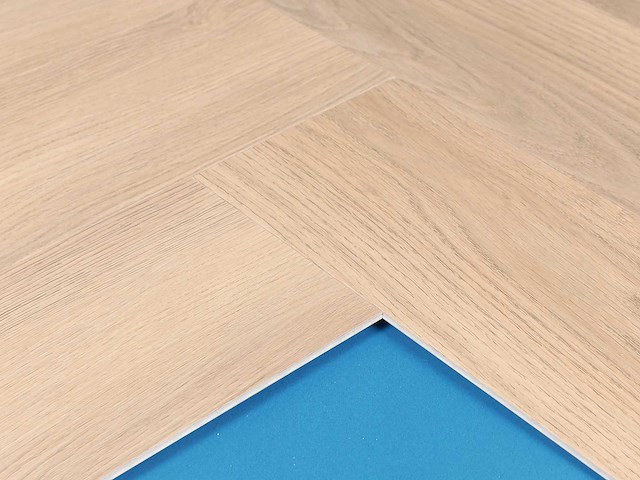 55 m2 pvc spc click vinyl visgraat met xps onderlaag - 750 x 150 x 5+1 mm - afbeelding 2 van  4
