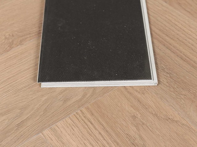 55 m2 pvc spc click visgraat met xps onderlaag - 750 x 150 x 5+1 mm - afbeelding 2 van  2