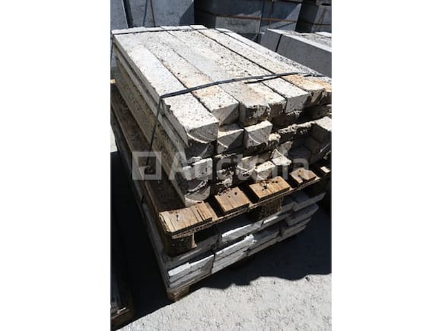 56 diverse betonnen latei - afbeelding 5 van  5