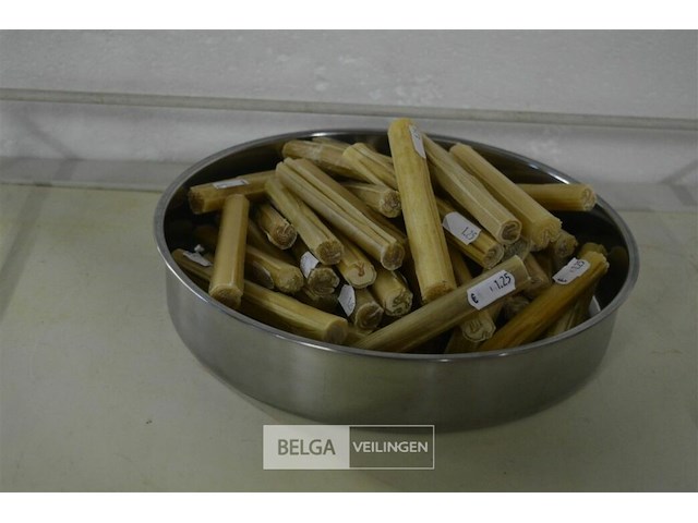 ±56 hondenkauwstokjes 13 cm - afbeelding 1 van  3