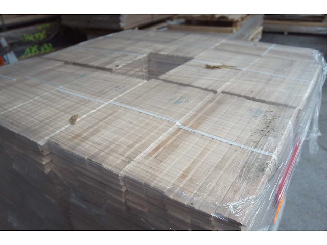 56,45 m² massief beuken visgraat 21mm - afbeelding 3 van  5