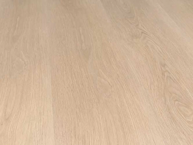 57 m2 pvc spc click vinyl plank met xps onderlaag - 1220 x 228 x 4+1 mm - afbeelding 1 van  4