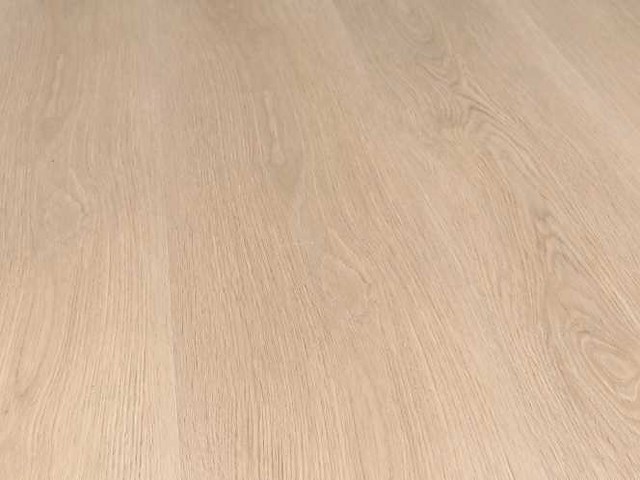 57 m2 pvc spc click vinyl plank met xps onderlaag - 1220 x 228 x 4+1 mm - afbeelding 1 van  4