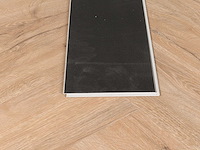 57 m2 pvc spc click visgraat met xps onderlaag - 600 x 150 x 4+1 mm - afbeelding 2 van  2