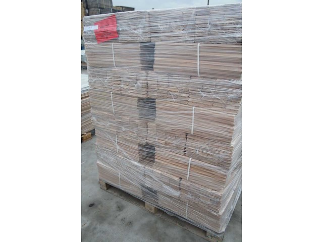 57,60 m² massief beuken visgraat 21mm - afbeelding 1 van  4