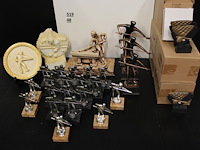 58 x biljarttrofee + 30 in doosje - afbeelding 2 van  4