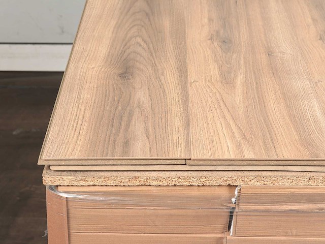 59 m2 laminaat watervast plank - 1383 x 193 x 8,5 mm - afbeelding 2 van  2