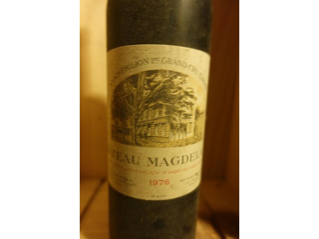 5x 75cl chateau magdelaine 1976 - afbeelding 2 van  3
