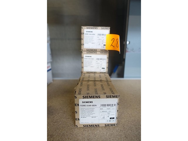 5x aardlekschakelaar 40a siemens - afbeelding 1 van  2