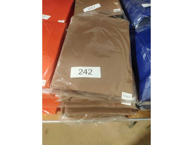 5x bruin stretchcover + topcover voor statafel diam.80-85cm. nieuw (5x) - afbeelding 2 van  2