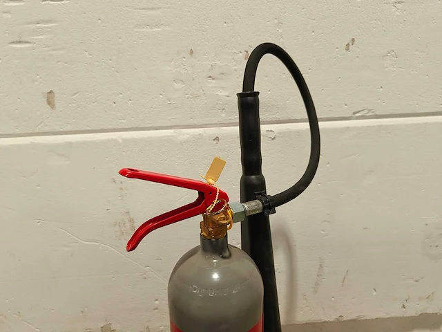 5x co2 blusser- sicli - fire extinguisher (5x) - afbeelding 6 van  10