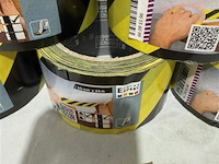 5x color expert kleefmarkeerband 60mmx66 meter geel/zwart - afbeelding 3 van  3