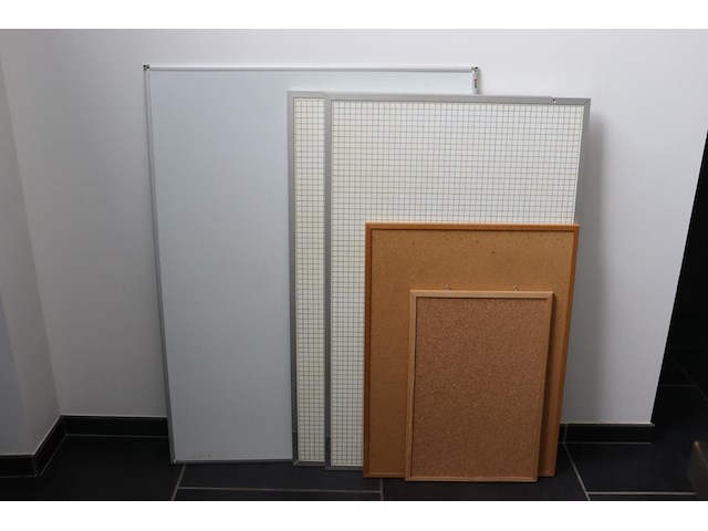 5x div whiteboards en prikborden - afbeelding 1 van  4