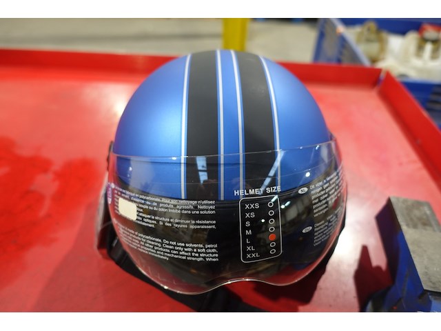 5x diverse helmen - afbeelding 3 van  6