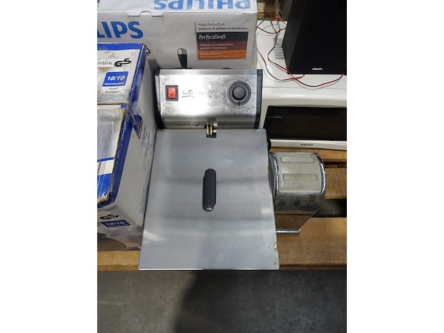 5x diverse huishoudapparaat - afbeelding 5 van  11