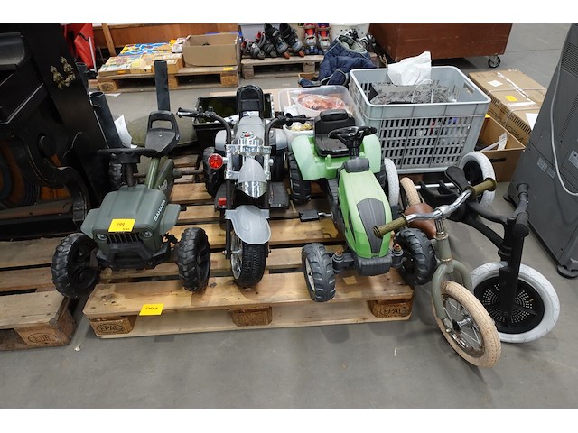 5x diverse kinderfiets - afbeelding 1 van  7