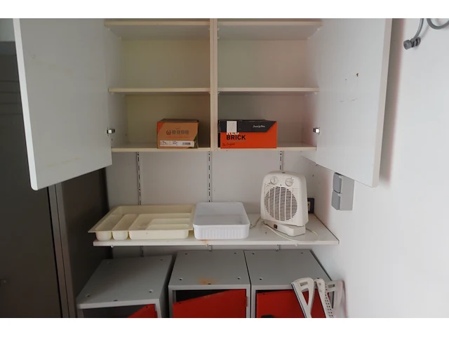 5x diverse metalen lockers - afbeelding 3 van  5