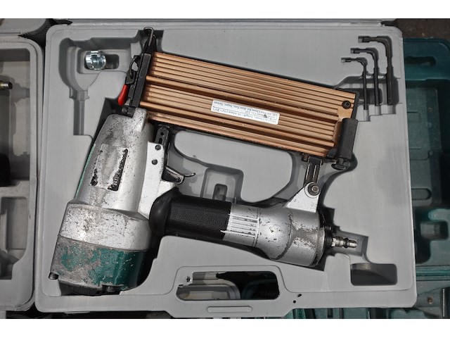 5x diverse pneumatische schieters - afbeelding 2 van  6