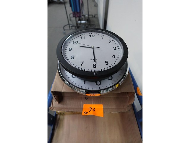 5x diverse wandklok - afbeelding 1 van  6