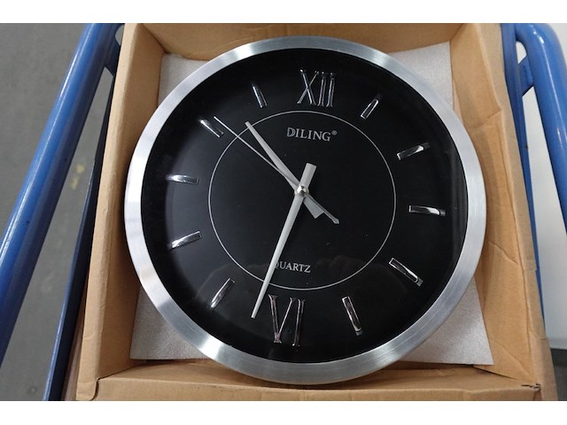 5x diverse wandklok - afbeelding 5 van  6