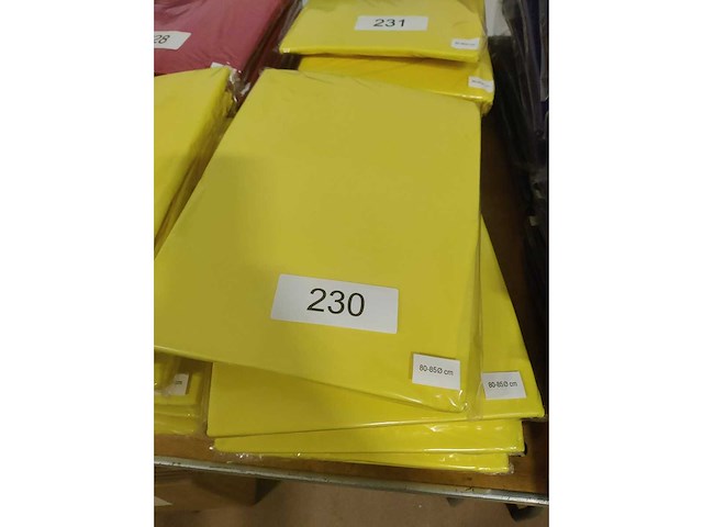 5x geel stretchcover + topcover voor statafel diam.80-85cm. nieuw (5x) - afbeelding 2 van  2