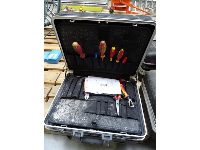 5x gereedschapskoffer + inhoud - afbeelding 10 van  11