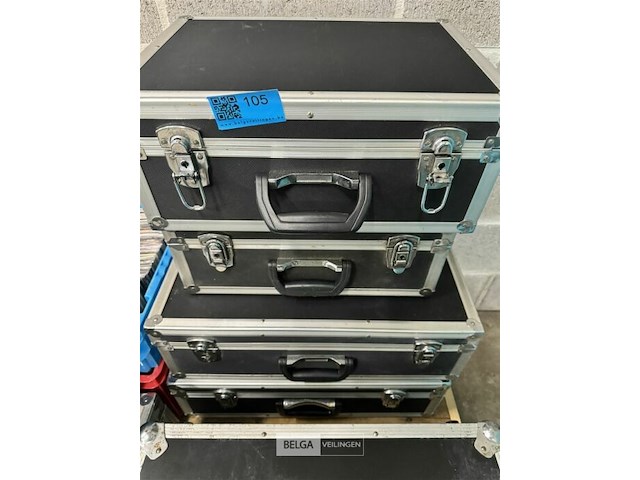 5x koffers met cd's - afbeelding 1 van  7