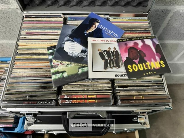 5x koffers met cd's - afbeelding 2 van  7