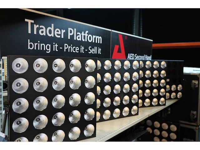 5x led matrix 5x5 luxibel "b 25" - 25x10w rgba - afbeelding 1 van  3